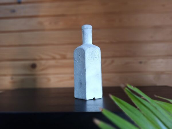 Sticlă transformată în vază